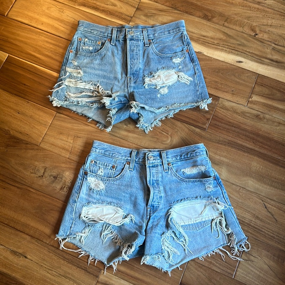 Levi’s Bundle Shorts - image 2